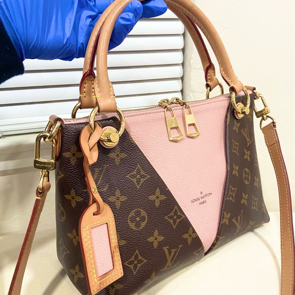 Louis Vuitton V tote BB crossbody Bag - Picture 7 of 13